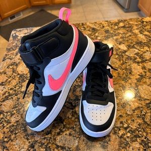 5.5 youth Nike shoes worn twice